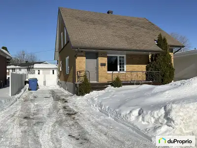Magnifique maison en brique à étage. Entièrement rénovée, clé en main. Située dans le quartier riviè...