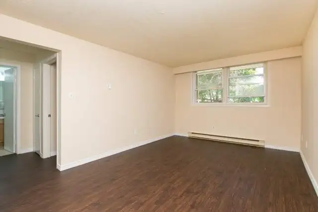 45-49 Surrey Street East - bachelor Apartment for Rent in Long Term Rentals in Guelph - Image 6