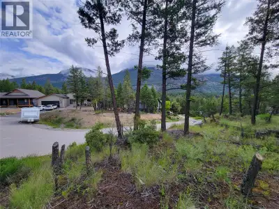 Welcome to Lot 76 in Cottages at Copper Point—your chance to own a stunning piece of the Columbia Va...