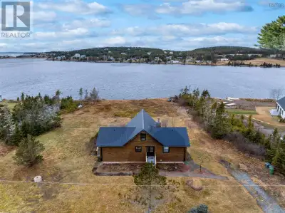 This stunning cedar chalet offers the perfect blend of rustic charm and modern comfort, nestled on a...