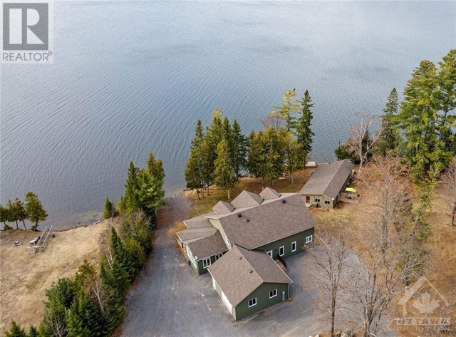 254 LAKESHORE ROAD White Lake, Ontario in Houses for Sale in Ottawa - Image 4