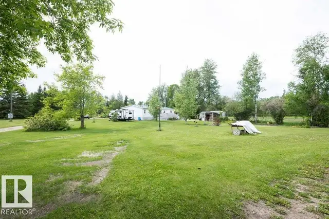 4903A 47 AV Rural Westlock County, Alberta in Houses for Sale in Edmonton - Image 12