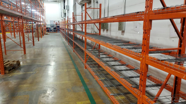NEW AND USED WIRE MESH DECKS - FOR PALLET RACKING in Other Business & Industrial in Markham / York Region - Image 2