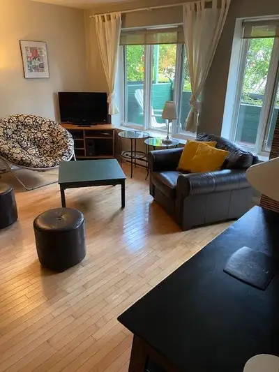 Plateau - Superbe Condo 3 1/2 Meublé au Rez-De-Jardin