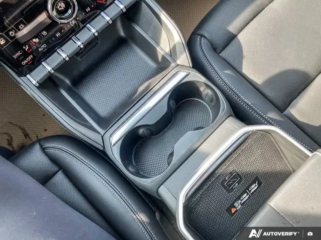 2027 GMC Terrain AWD Elevation5746866571450880018