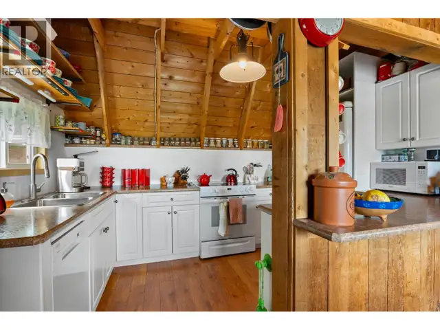 7796 N BRIDGE LAKE ROAD Bridge Lake, British Columbia in Houses for Sale in 100 Mile House - Image 7