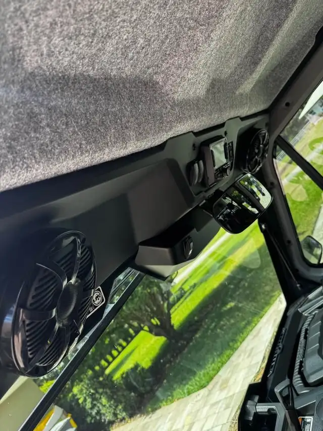 2022 CAN-AM DEFENDER MAX LIMITED 1000CC-BLACK! in ATVs in Dartmouth - Image 11