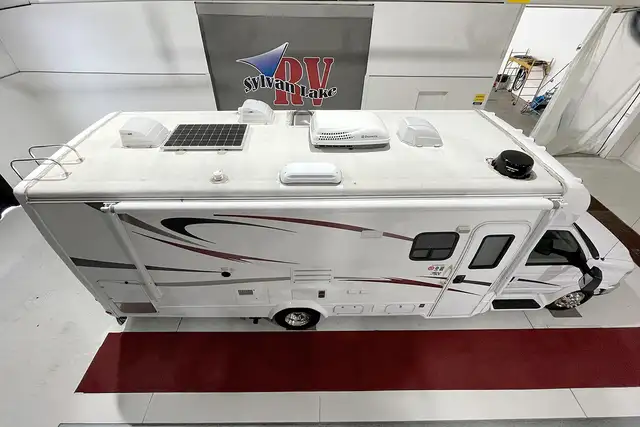 2015 Forest River Lexington 265DS – Pre-Owned Class B+ Motorhome in RVs & Motorhomes in Red Deer - Image 9