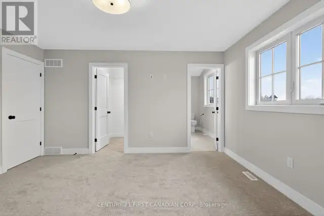 34 POSTMA CRESCENT North Middlesex (Ailsa Craig), Ontario in Houses for Sale in Grand Bend - Image 22