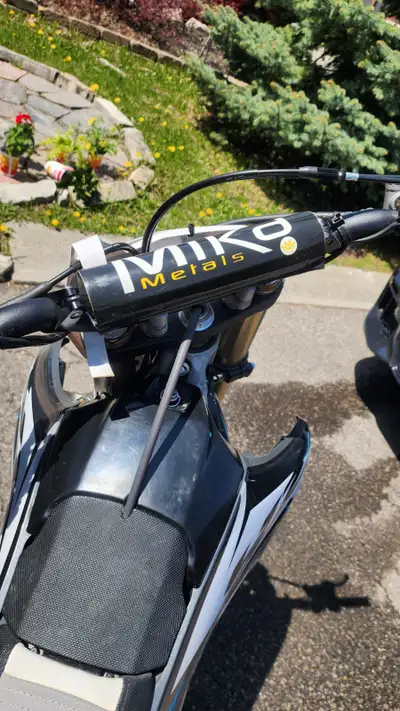 2020Yamaha dirt bike for sale.