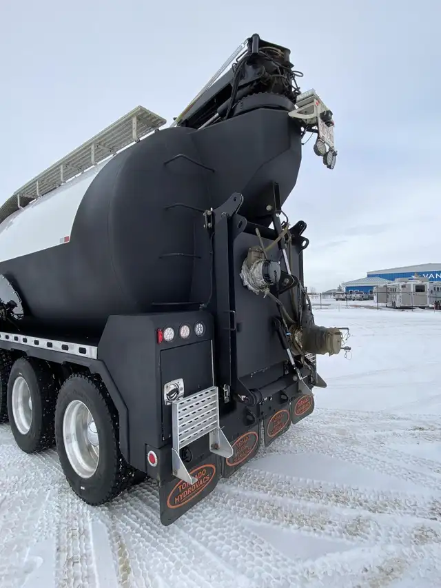 2016 KENWORTH T800 in Heavy Trucks in Kamloops - Image 33