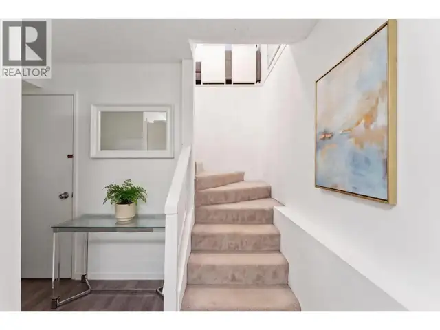 1949 MAHON AVENUE North Vancouver, British Columbia in Houses for Sale in North Shore - Image 8