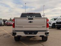 ENGINE 5.3L ECOTEC3 V8 (355 hp [265 kW] @ 5600 rpm 383 lb-ft of torque [518 Nm] @ 4100 rpm); featuri... (image 6)