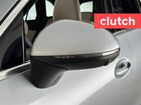 NO ACCIDENTS / CLEAN CARFAX / 1 OWNER / Brake Assist, Power Tailgate/Hatch, Auto Dimming Rearview Mi... (image 8)