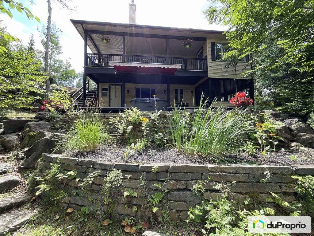 $949,000 - 2 Storey for sale in St-Boniface — photo 1