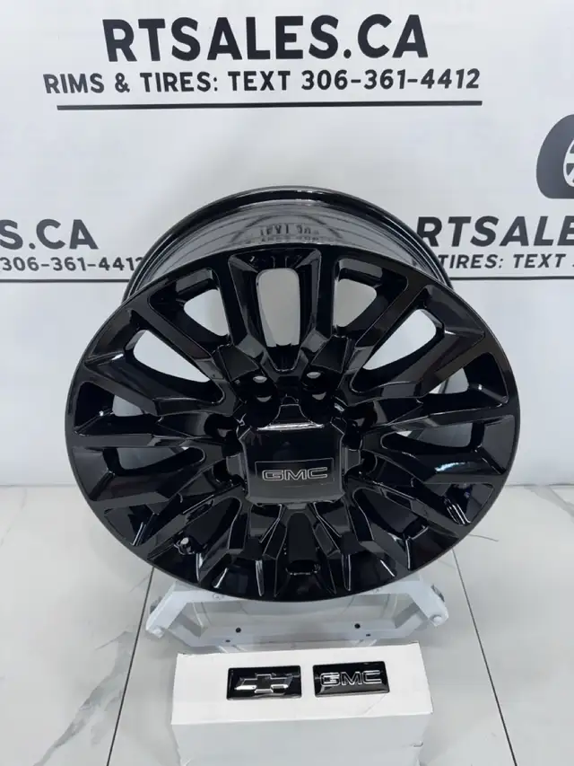 20x8.5 GMC CHEVY Replica Rims 8x180 2500 3500 Gloss Black in Tires & Rims in Edmonton - Image 3