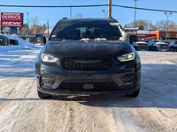 The 2026 Chrysler Pacifica Select offers bold styling, refined comfort, and advanced safety in one e... (image 9)