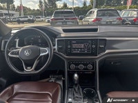 This Volkswagen Atlas delivers a Regular Unleaded V-6 3.6 L/220 engine powering this Automatic trans... (image 9)