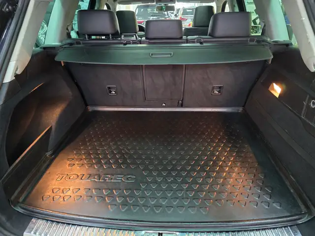 2014 Volkswagen Touareg Fully serviced, New Winter Tires in Cars & Trucks in Edmonton - Image 21