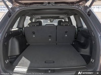 TRAILER TOW PACKAGE -inc: Rear Load-Levelling Suspension Full-Size Spare Tire 7 & 4-Pin Wiring Harne... (image 7)