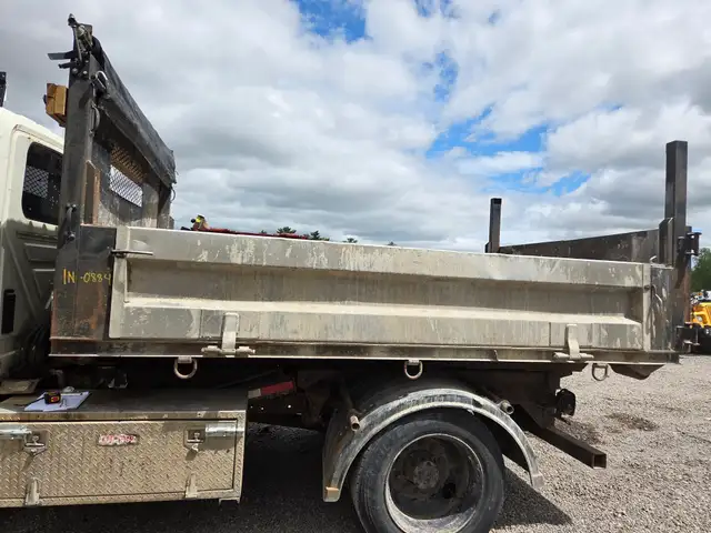 12'   Roll off dump box for sale stock IN- 884-1 in Heavy Equipment Parts & Accessories in Hamilton - Image 2