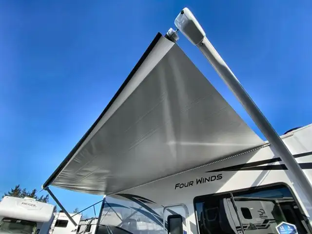 2022 Thor Motor Coach Four Winds 27R in RVs & Motorhomes in Abbotsford - Image 29