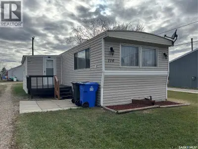 Welcome to the town of Alameda, SK! Affordable and move in ready, this 3 bedroom mobile home offers...