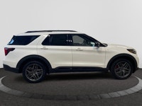 Check out this vehicle's pictures, features, options and specs, and let us know if you have any ques... (image 5)