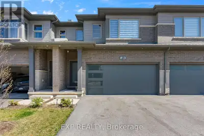 This beautifully maintained 3-bedroom + loft, 2.5-bath townhome blends modern finishes with everyday...