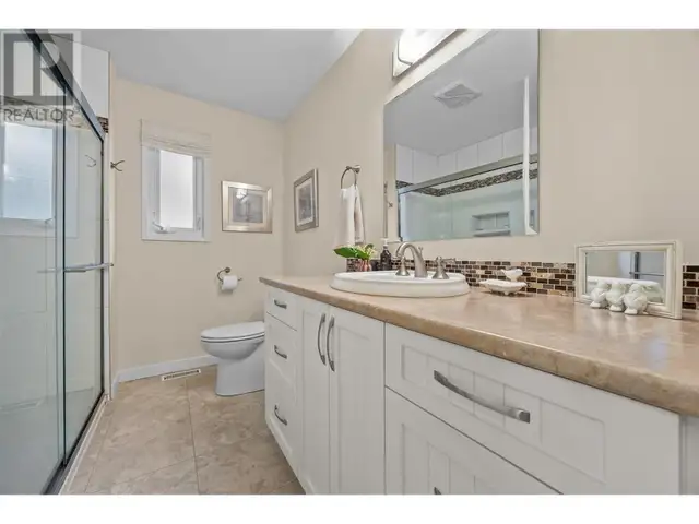3459 Parkview Court West Kelowna, British Columbia in Houses for Sale in Penticton - Image 12