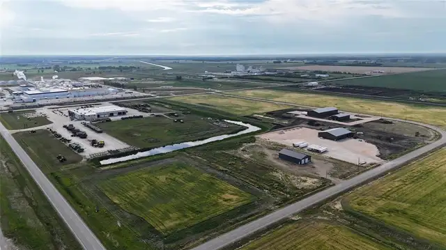 9 Poplar Bluff Road Portage La Prairie Rm, Manitoba in Land for Sale in Portage la Prairie - Image 4