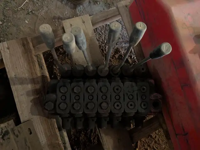 QTY OF GRAIN AUGER PARTS in Heavy Trucks in Saskatoon - Image 3