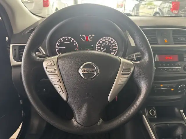 2016 Nissan Sentra 4dr Sdn Man S in Cars & Trucks in Longueuil / South Shore - Image 14