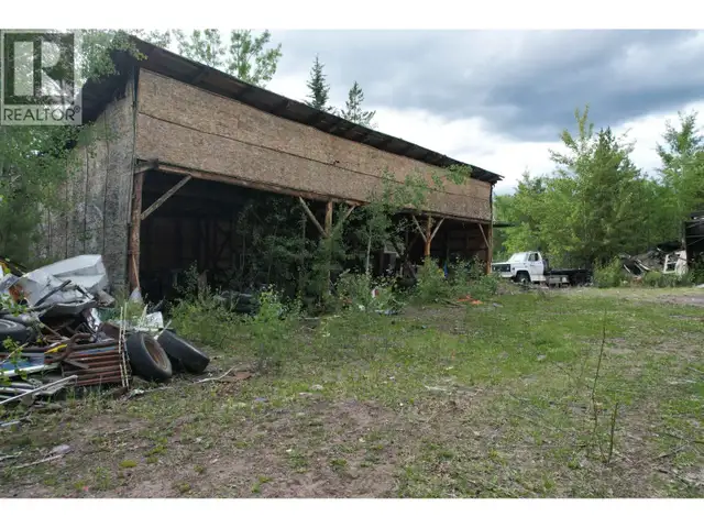 7285 90 MILE LOOP ROAD 100 Mile House, British Columbia in Houses for Sale in 100 Mile House - Image 8