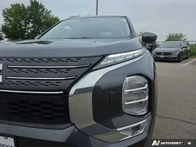 2025 Mitsubishi Outlander Plug-In Hybrid SE | NO ACCIDENTS EV, View more