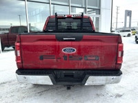 * XTR Package: 2-bar grille, door/tailgate handles, 6 running boards, single-tip exhaust, tow hooks... (image 3)