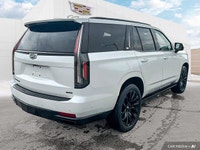 ENGINE 6.2L V8 WITH DYNAMIC FUEL MANAGEMENT Direct Injection and Variable Valve Timing includes alum... (image 4)