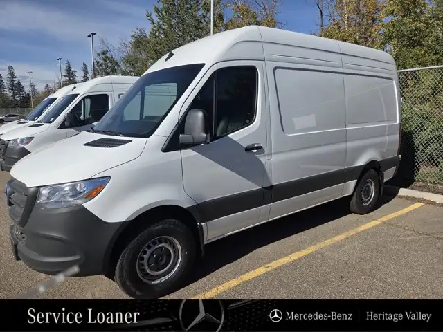 2025 Mercedes-Benz Sprinter Cargo Van HIGH ROOF 144 RWD