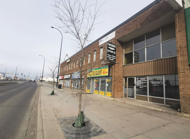 Office space for lease  - #206 4202 17th Ave SE in Commercial & Office Space for Rent in Calgary