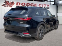This Mazda CX-70 MHEV boasts a Intercooled Turbo Gas/Electric I-6 3.3 L/200 engine powering this Aut... (image 4)