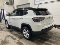// JAMAIS ACCIDENTÉ! //// UN SEUL PROPRIÉTAIRE //Ce Jeep Compass 2020 version NORTH 4X4 CUIR A/C CRU... (image 3)