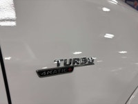 FEATURING : TURBO POWERED, 4MATIC+ AWD, HEADS UP DISPLAY, PANORAMIC ROOF, DIGITAL GAUGE CLUSTER NAVI... (image 6)