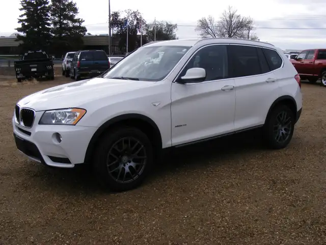 2013 BMW X-3–CLEAN RUST FREE BC UNIT—-WARRANTY