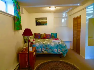 Cozy bachelor suite in central Gibsons, Sunshine Coast, BC, available March 1st, 2026. Small kitchen...