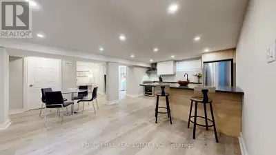 41 LESMAR DRIVE Toronto (Princess-Rosethorn), Ontario