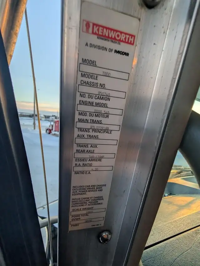 2019 KENWORTH T800 in Heavy Trucks in Kamloops - Image 22