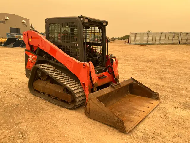 2018 KUBOTA SVL75-2 Skidsteer GONE TO 6&6 AUCTION in Heavy Equipment in Barrie - Image 4