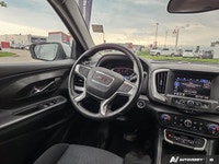Experience the confidence and versatility of the 2022 GMC Terrain. This used SUV offers a smooth rid... (image 9)