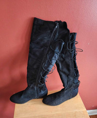 Brand New, Suede, Knee high Boots, ladies size 9, Stretch backin