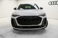 This Audi Q5 boasts a Intercooled Turbo Gas/Electric I-4 2.0 L/121 engine powering this Automatic tr... (image 1)